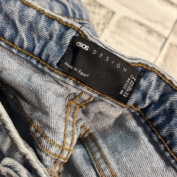 ASOS Curve Distressed Straight Leg Jeans (Size 18) - Picture 5 of 5